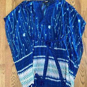 Bcbg kimono dress with belt